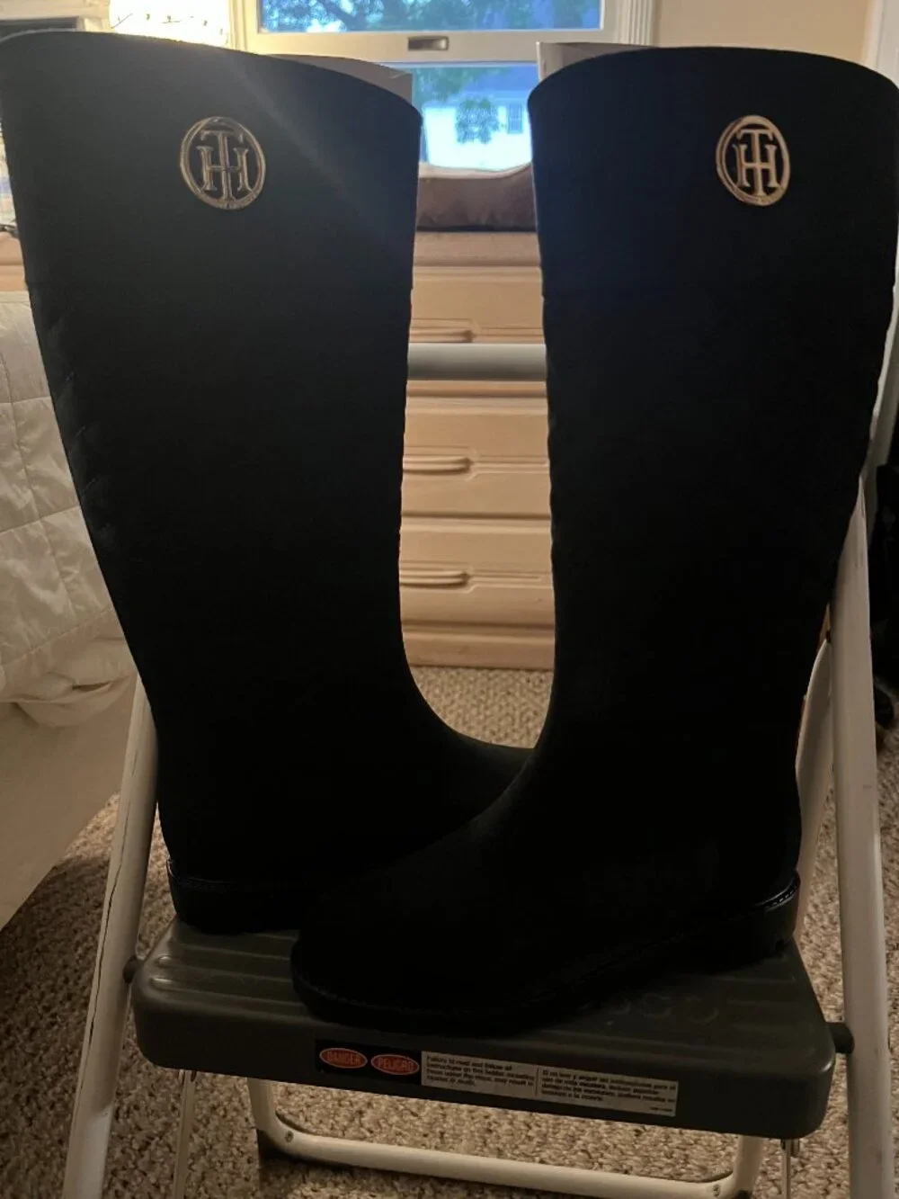 Designer Tommy Hilfiger Boots - Picture 3 of 7